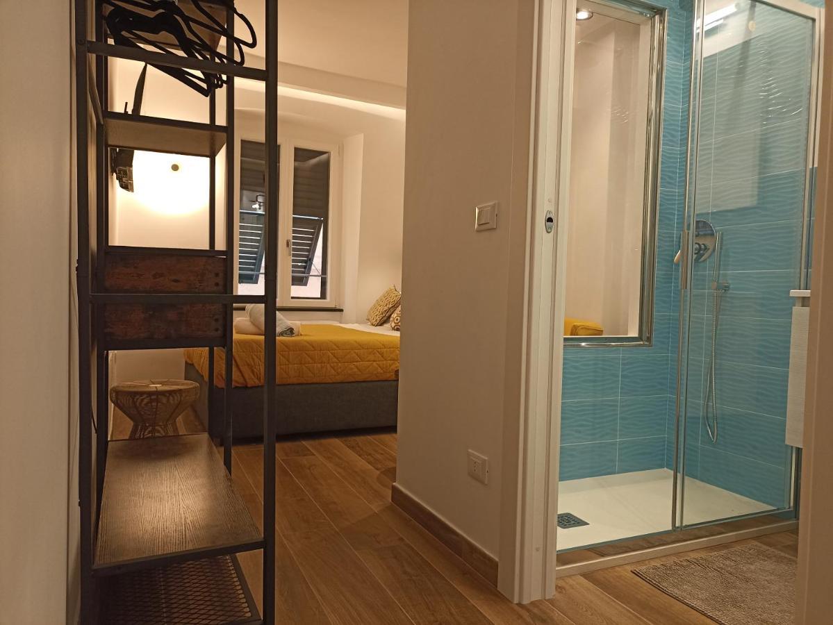 Al Porto 61 - Rooms For Rent Камольї Екстер'єр фото