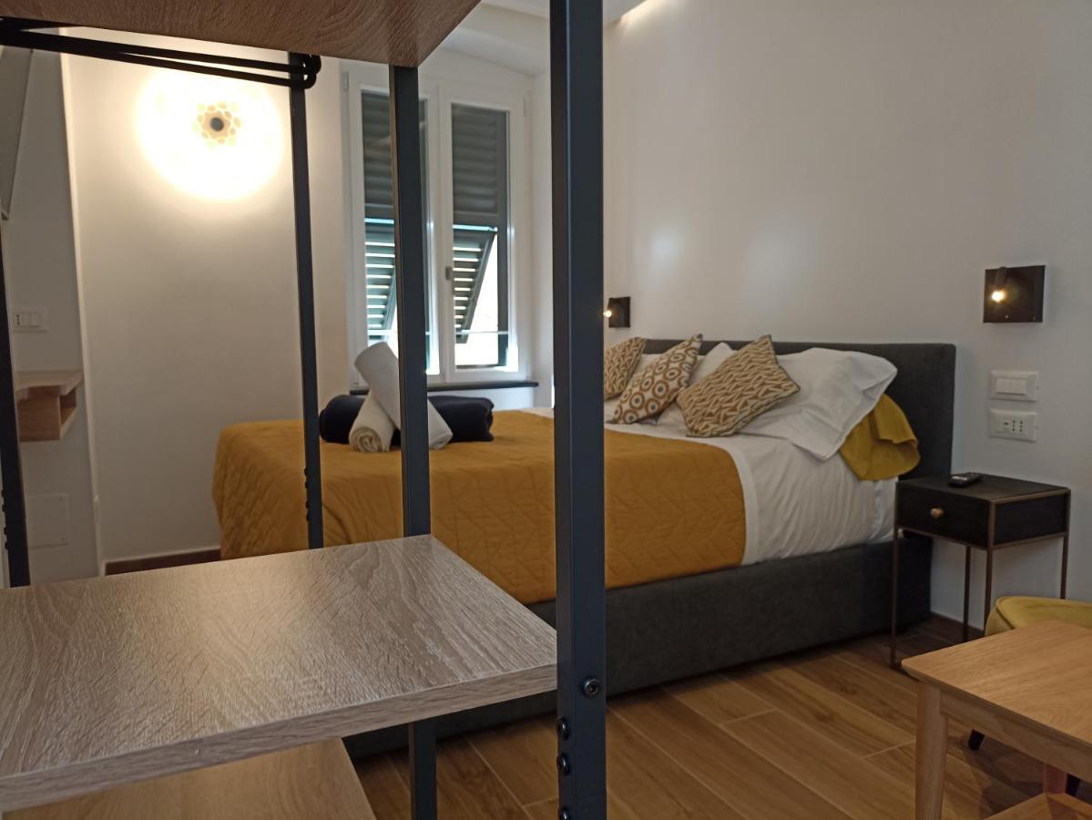 Al Porto 61 - Rooms For Rent Камольї Екстер'єр фото