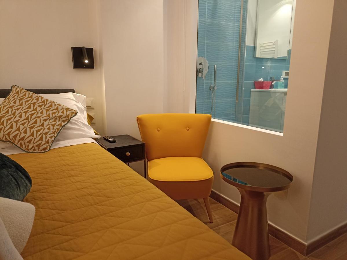 Al Porto 61 - Rooms For Rent Камольї Екстер'єр фото