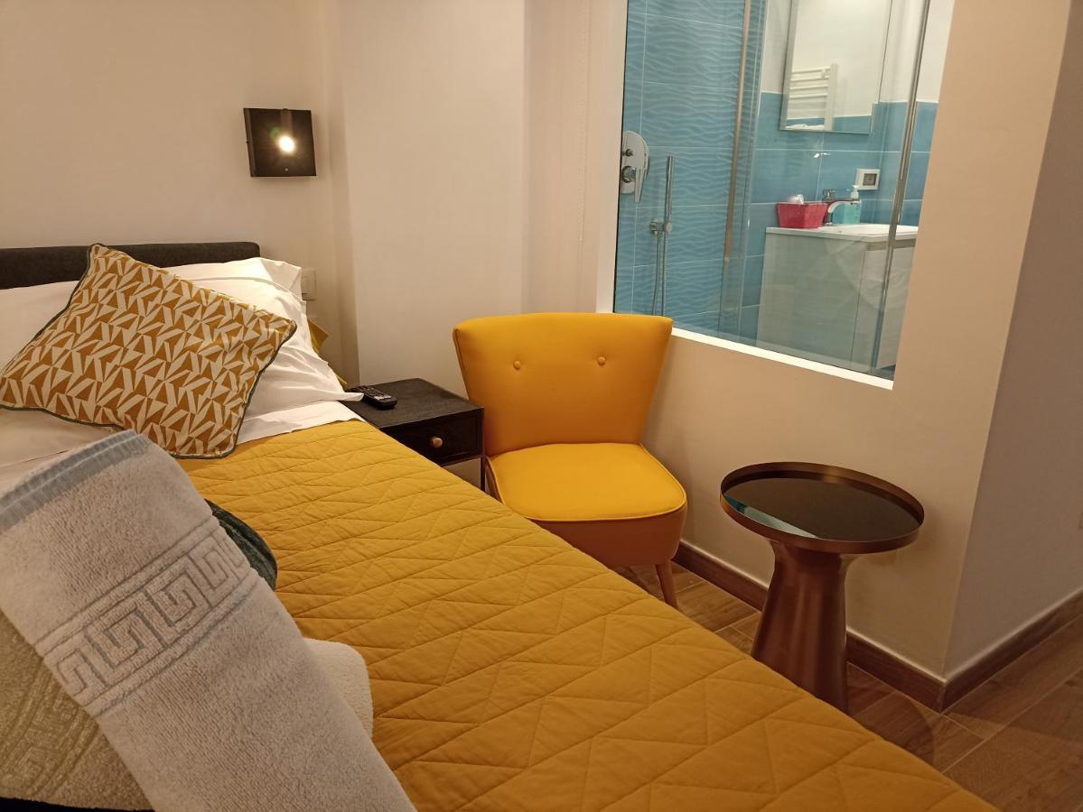 Al Porto 61 - Rooms For Rent Камольї Екстер'єр фото